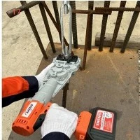 バッテリーターンバックルボルトレンチ